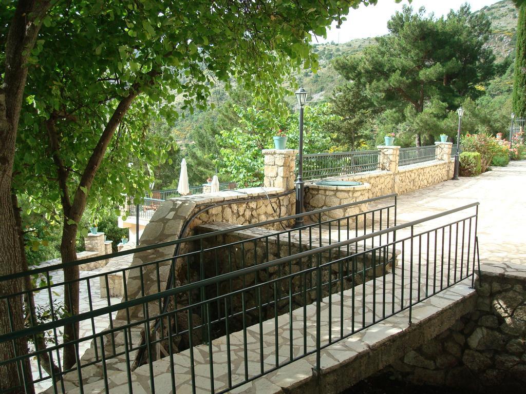 Merlot Village Rental Properties Karia  Экстерьер фото